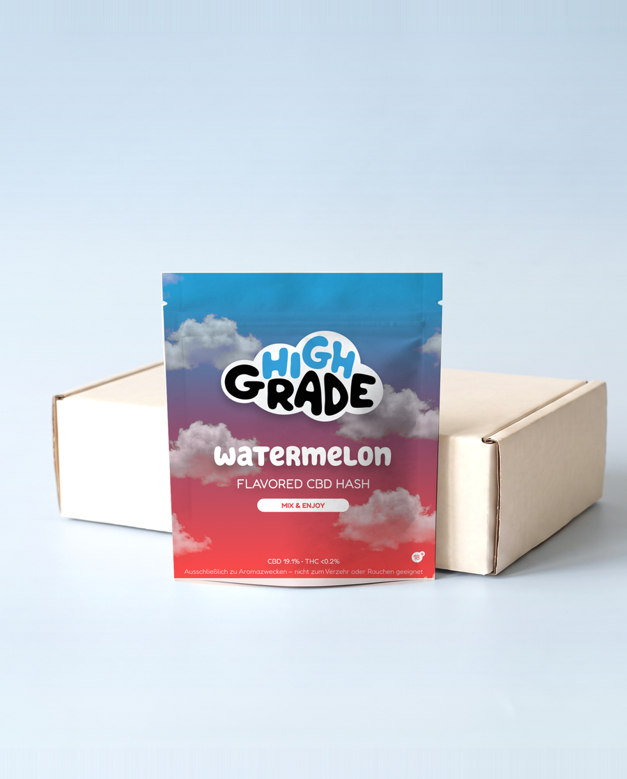 HighGrade Watermelon Flavored CBD Hash – Aromabeutel vor einer neutralen Versandbox